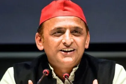 মায়াজায় আটকা পড়ে তাদের রাজনীতির শিকার হওয়া উচিত নয় ... আখিলেশ যাদব ইউপি -র নতুন ডিজিপিতে বলেছিলেন