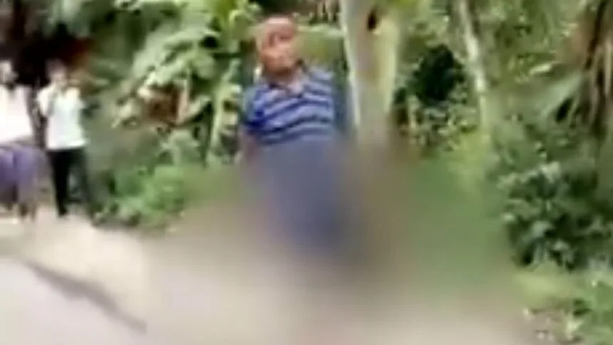 বোন -ইন -লাউয়ের মাথা এক হাতে, ভাই -ইন -বেল অন্যদিকে তরোয়াল নিয়ে ঘুরে বেড়াচ্ছে ... এই ঘটনাটি ধাক্কা দেবে