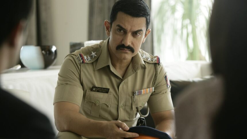 আমির তার কেরিয়ারে প্রথমবারের মতো এই কাজটি করেছিলেন, ছবিটি বক্স অফিসে বিপর্যয় সৃষ্টি করেছিল, ফিয়ার্স রেইড নোটস