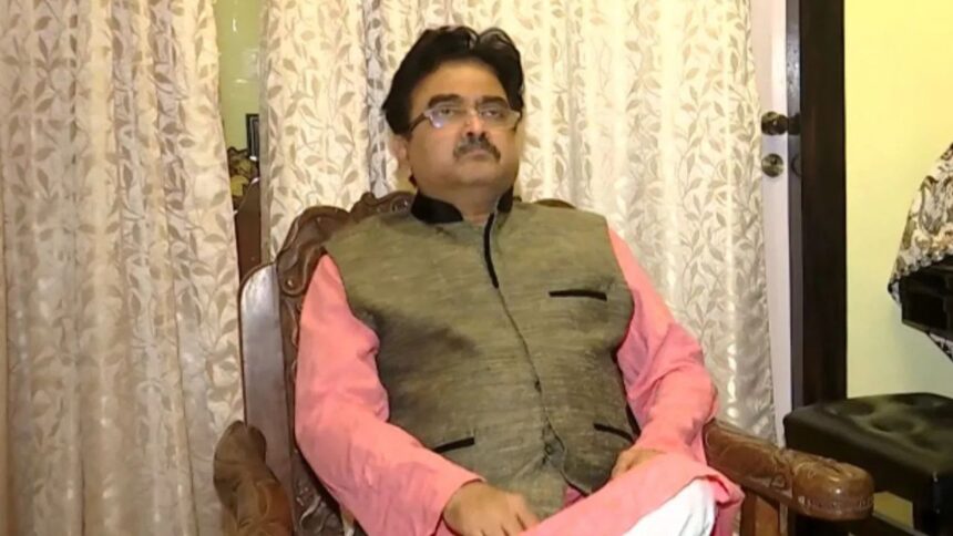 বাংলা বিজেপি সাংসদ অভিষিত গঙ্গোপাধ্যায়ের স্বাস্থ্যের অবনতি, হাসপাতালে ভর্তি, শর্তের সমালোচনা
