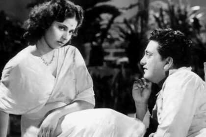 রিয়েল নোটের বৃষ্টি, 25 কক্ষের বাংলো ... এমন চটকদার এবং আলাপের পরেও বলিউডের এই ধনী অভিনেতা তার শেষ সময়টি সময় কাটিয়েছিলেন