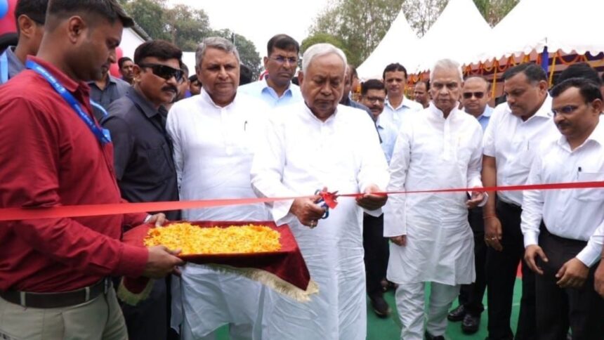 মুখ্যমন্ত্রী নীতীশ কুমারের উপহার ... গার্লস স্কুল, নতুন হাসপাতাল এবং জোনাল অফিস জনসাধারণের জন্য উত্সর্গীকৃত