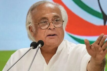 প্রধানমন্ত্রী credit ণ গ্রহণে অনেক এগিয়ে আছেন ... জাইরাম রমেশ চেনাব ব্রিজের উদ্বোধনকে লক্ষ্য করেছিলেন