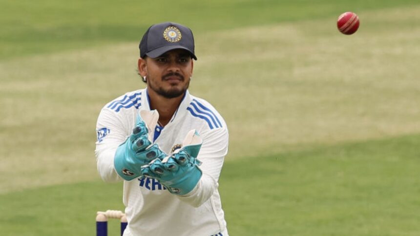 ইশান কিশান আবারও উপেক্ষিত ! টেস্ট ম্যাচে জলের বোতল ধরেই কাটল সফর | ভারত বনাম ইংল্যান্ড সিরিজ ২০২৫