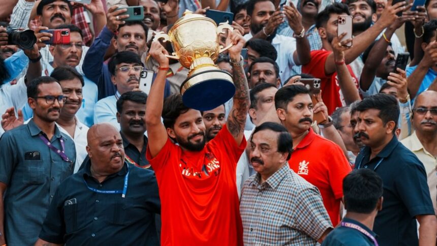 বাইরে মানুষের মৃত্যু, ভিতরে আরসিবি উদযাপন ... বিসিসিআই প্রশ্ন উত্থাপন করেছে