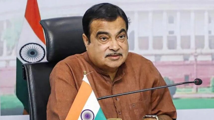কাশ্মীরের কানেকুমারী ... গাদকারি ব্যাখ্যা করেছিলেন যে কীভাবে দেশে মহাসড়কটি ছড়িয়ে পড়ছে, কয়েক মিনিটের মধ্যে কয়েক ঘন্টা যাত্রা হ্রাস পাবে