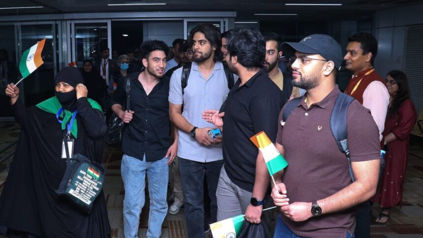 অপারেশন সিন্ধু: ইরান থেকে 1117 ভারতীয়রা দেশে ফিরে, বলেছেন- সংবাদটি দেখানোর জন্য প্রথমবারের মতো টিভি 9 আপনাকে ধন্যবাদ