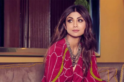 প্রথম ছবিটি একটি সুপারহিট ছিল, তার পরে শিল্পা শেঠি 8 বছর ধরে তৃষ্ণার পরে, তারপরে সানি দেওল সাফল্য পেয়েছিলেন